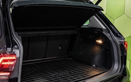 Volkswagen Tiguan II, 2017 год, 2 449 000 рублей, 29 фотография