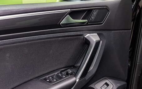 Volkswagen Tiguan II, 2017 год, 2 449 000 рублей, 26 фотография