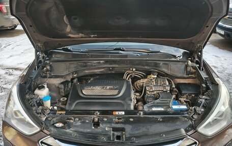 Hyundai Santa Fe III рестайлинг, 2013 год, 1 880 000 рублей, 19 фотография