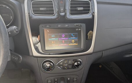 Renault Sandero II рестайлинг, 2021 год, 1 700 000 рублей, 7 фотография