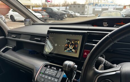 Honda Stepwgn IV, 2015 год, 1 950 000 рублей, 12 фотография