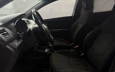 KIA Rio III рестайлинг, 2016 год, 989 777 рублей, 14 фотография