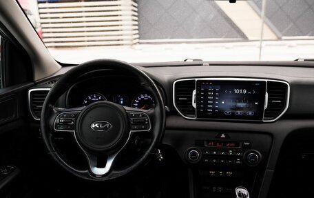 KIA Sportage IV рестайлинг, 2018 год, 1 678 000 рублей, 6 фотография