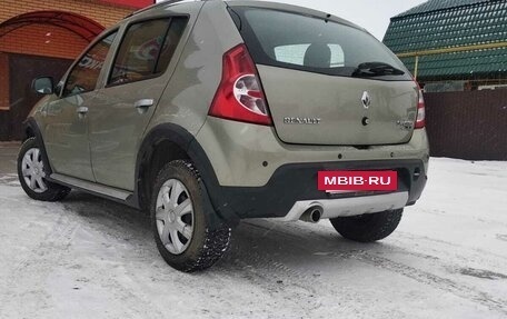 Renault Sandero I, 2013 год, 700 000 рублей, 4 фотография