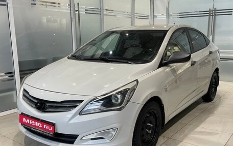 Hyundai Solaris II рестайлинг, 2015 год, 925 000 рублей, 1 фотография