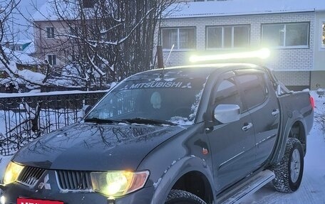 Mitsubishi L200 IV рестайлинг, 2007 год, 2 200 000 рублей, 1 фотография