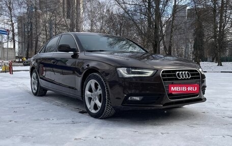 Audi A4, 2012 год, 1 500 000 рублей, 10 фотография