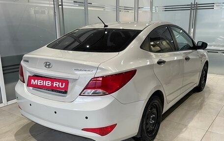 Hyundai Solaris II рестайлинг, 2015 год, 925 000 рублей, 4 фотография