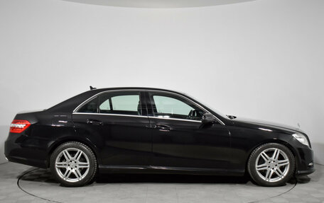 Mercedes-Benz E-Класс, 2012 год, 1 690 000 рублей, 4 фотография