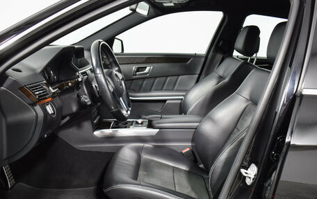 Mercedes-Benz E-Класс, 2012 год, 1 690 000 рублей, 10 фотография