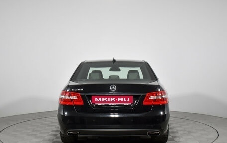 Mercedes-Benz E-Класс, 2012 год, 1 690 000 рублей, 6 фотография