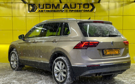 Volkswagen Tiguan II, 2017 год, 2 499 000 рублей, 6 фотография