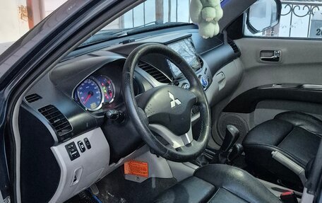 Mitsubishi L200 IV рестайлинг, 2007 год, 2 200 000 рублей, 19 фотография