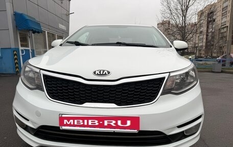 KIA Rio III рестайлинг, 2015 год, 830 000 рублей, 3 фотография