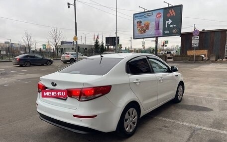 KIA Rio III рестайлинг, 2015 год, 830 000 рублей, 10 фотография