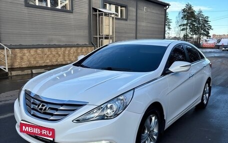 Hyundai Sonata VI, 2012 год, 875 000 рублей, 2 фотография