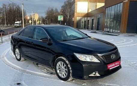Toyota Camry, 2013 год, 2 050 000 рублей, 2 фотография