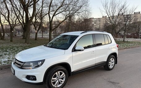 Volkswagen Tiguan I, 2016 год, 2 200 000 рублей, 2 фотография