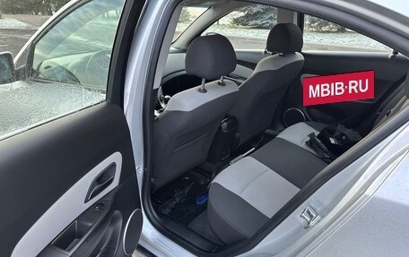 Chevrolet Cruze II, 2012 год, 735 000 рублей, 8 фотография