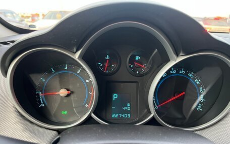 Chevrolet Cruze II, 2011 год, 670 000 рублей, 14 фотография