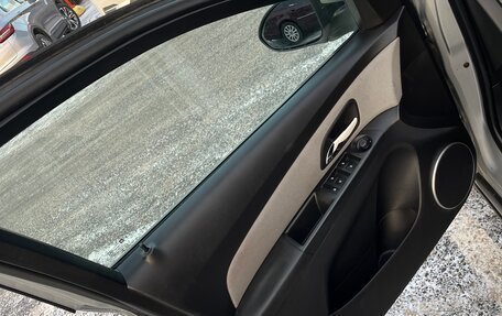 Chevrolet Cruze II, 2011 год, 670 000 рублей, 10 фотография