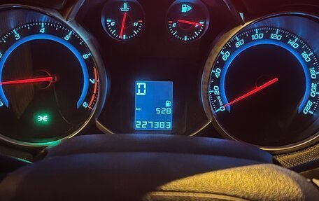 Chevrolet Cruze II, 2011 год, 670 000 рублей, 12 фотография