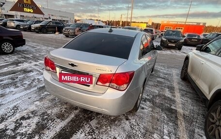 Chevrolet Cruze II, 2011 год, 670 000 рублей, 6 фотография