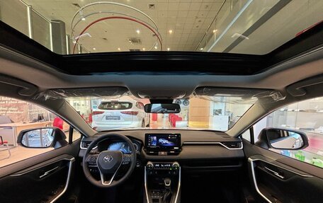 Toyota RAV4, 2025 год, 4 950 000 рублей, 24 фотография