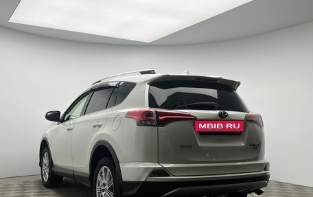 Toyota RAV4, 2015 год, 2 400 000 рублей, 6 фотография