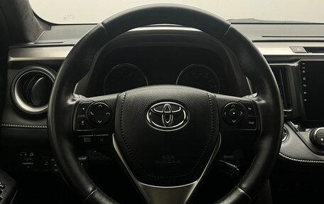 Toyota RAV4, 2015 год, 2 400 000 рублей, 17 фотография