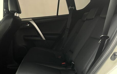 Toyota RAV4, 2015 год, 2 400 000 рублей, 12 фотография