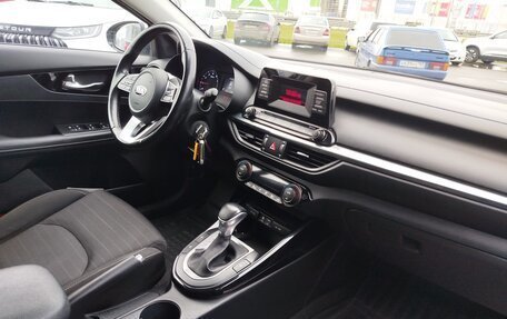 KIA Cerato IV, 2018 год, 1 900 000 рублей, 9 фотография