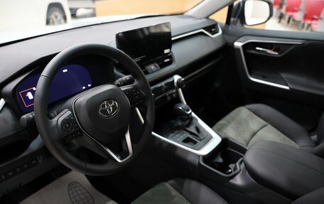 Toyota RAV4, 2025 год, 4 400 000 рублей, 17 фотография