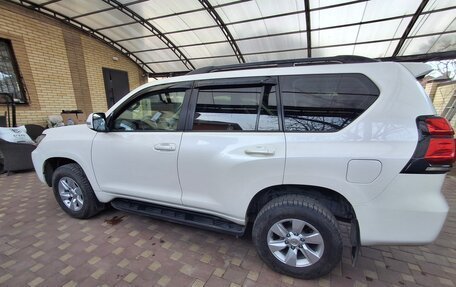 Toyota Land Cruiser Prado 150 рестайлинг 2, 2019 год, 4 850 000 рублей, 3 фотография