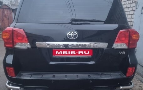 Toyota Land Cruiser 200, 2012 год, 3 040 000 рублей, 8 фотография