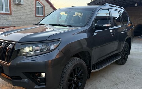 Toyota Land Cruiser Prado 150 рестайлинг 2, 2022 год, 6 650 000 рублей, 1 фотография