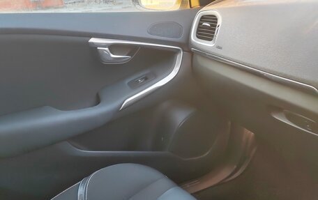 Volvo V40 II рестайлинг, 2013 год, 1 500 000 рублей, 8 фотография