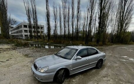 Hyundai Sonata IV рестайлинг, 2004 год, 215 000 рублей, 1 фотография