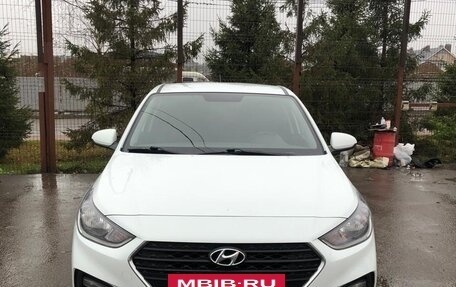 Hyundai Solaris II рестайлинг, 2019 год, 1 600 000 рублей, 3 фотография