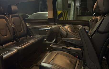 Mercedes-Benz V-Класс, 2017 год, 4 400 000 рублей, 13 фотография