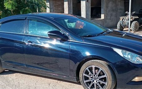 Hyundai Sonata VI, 2011 год, 970 000 рублей, 2 фотография