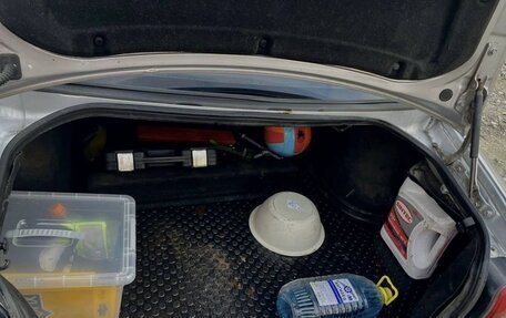 Hyundai Sonata IV рестайлинг, 2004 год, 215 000 рублей, 14 фотография