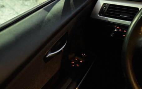 BMW 3 серия, 2011 год, 1 179 000 рублей, 21 фотография