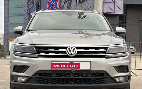 Volkswagen Tiguan II, 2019 год, 3 197 000 рублей, 5 фотография