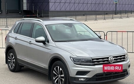 Volkswagen Tiguan II, 2019 год, 3 197 000 рублей, 4 фотография