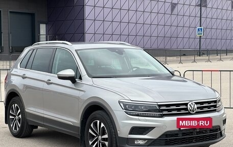 Volkswagen Tiguan II, 2019 год, 3 197 000 рублей, 3 фотография
