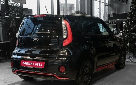 KIA Soul II рестайлинг, 2018 год, 1 499 000 рублей, 4 фотография