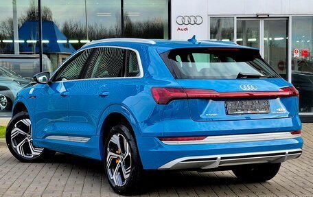 Audi e-tron I, 2023 год, 5 490 000 рублей, 9 фотография