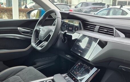 Audi e-tron I, 2023 год, 5 490 000 рублей, 39 фотография