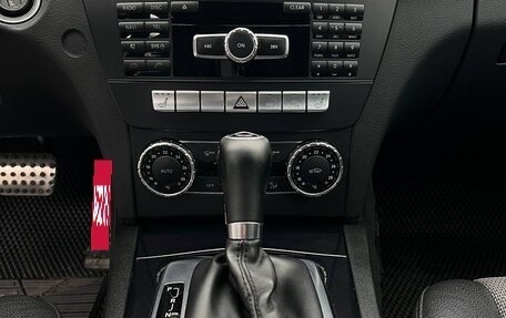 Mercedes-Benz C-Класс, 2013 год, 1 750 000 рублей, 25 фотография